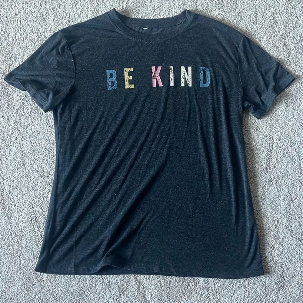 size large amazon women’s grey t shirt